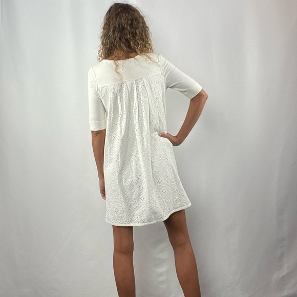 Ann Taylor Half Sleeve Eyelet Back Shift Dress in White Size Extra Small - Picture 4 of 6